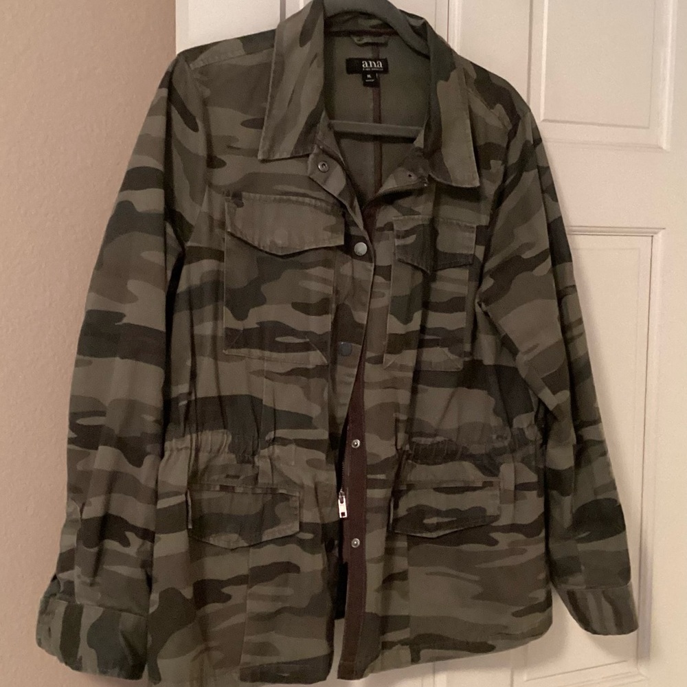 a.n.a Women's Green Camo Utility Jacket